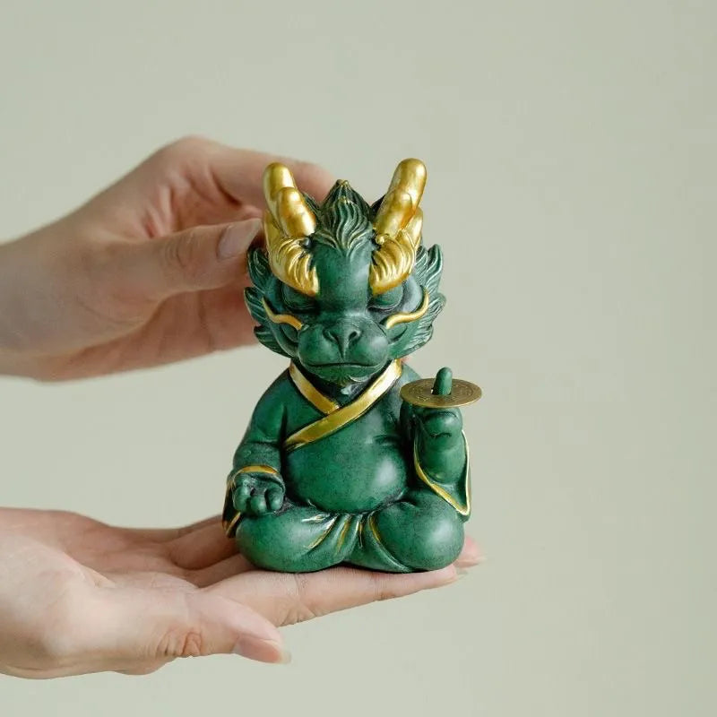 The mascot of wealth-attracting divine dragon ornament for desktop, which means always having money, is used for home living rooms, hallways, and office decoration.