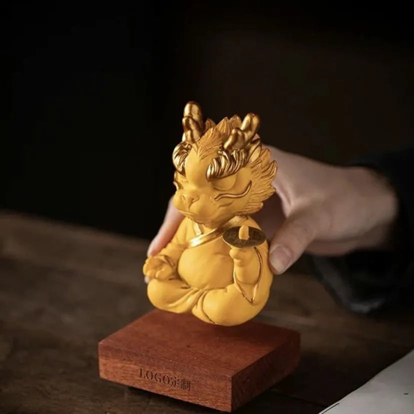 The mascot of wealth-attracting divine dragon ornament for desktop, which means always having money, is used for home living rooms, hallways, and office decoration.